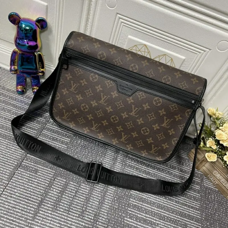 louis vuitton aaa homme mini sac a main s_104b2131